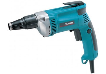 Máy bắn vít 570W Makita 6826