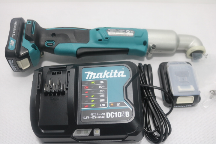 Máy vặn vít dùng pin 12V Makita TL064D