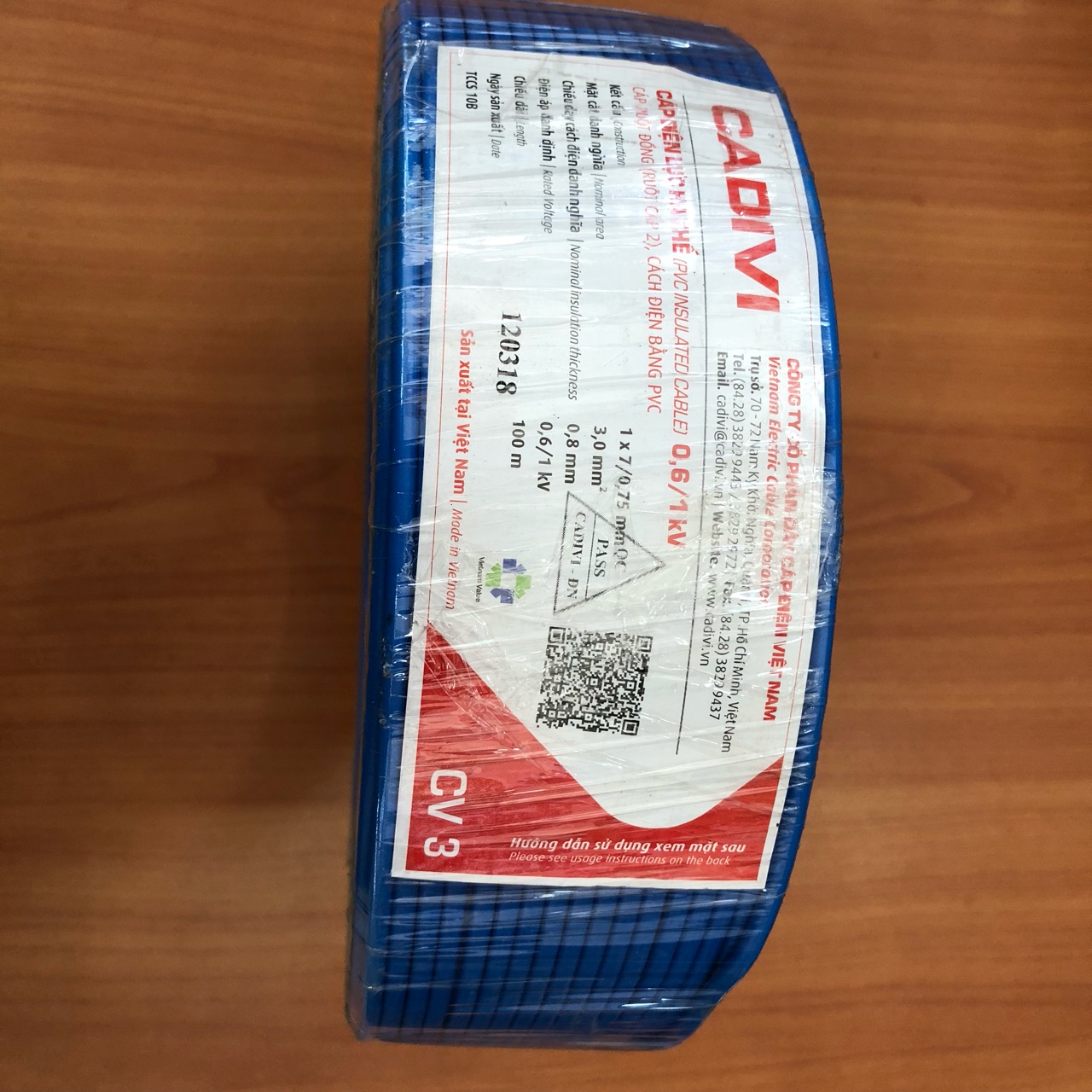 Dây cáp điện Cadivi cv-3.0 màu xanh dương, ruột đồng cách điện PVC, cuộn 100 mét