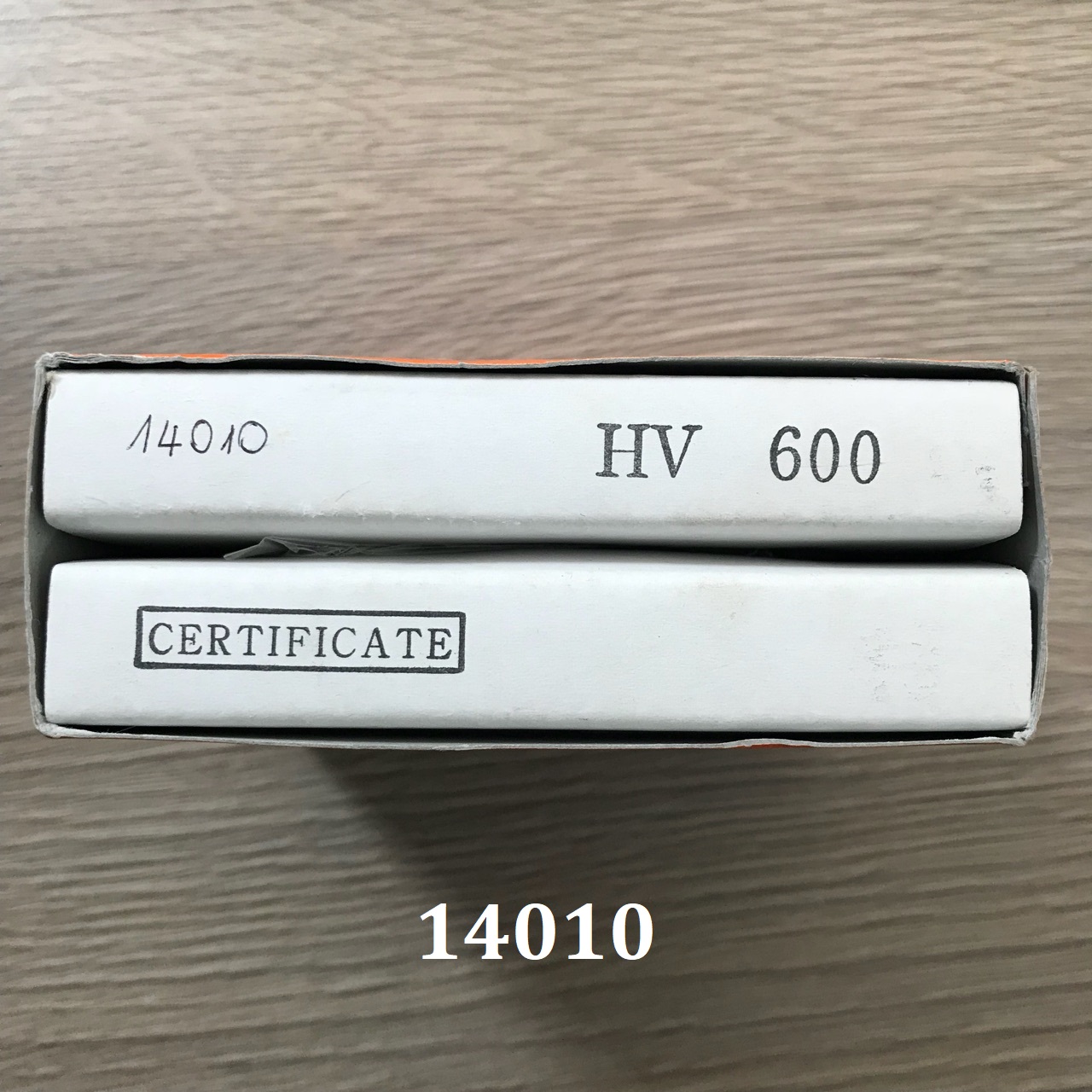 Mẫu chuẩn độ cứng Yamamoto HV-600