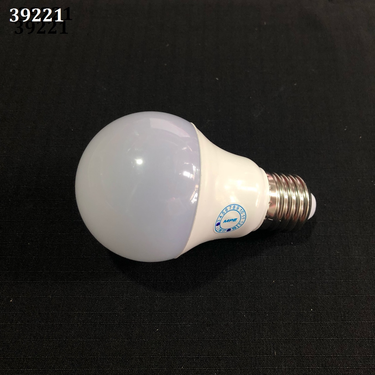 Đèn led bulb 5w ánh sáng vàng, kích thước Φ50mm x 95mm MPE LBL-5V