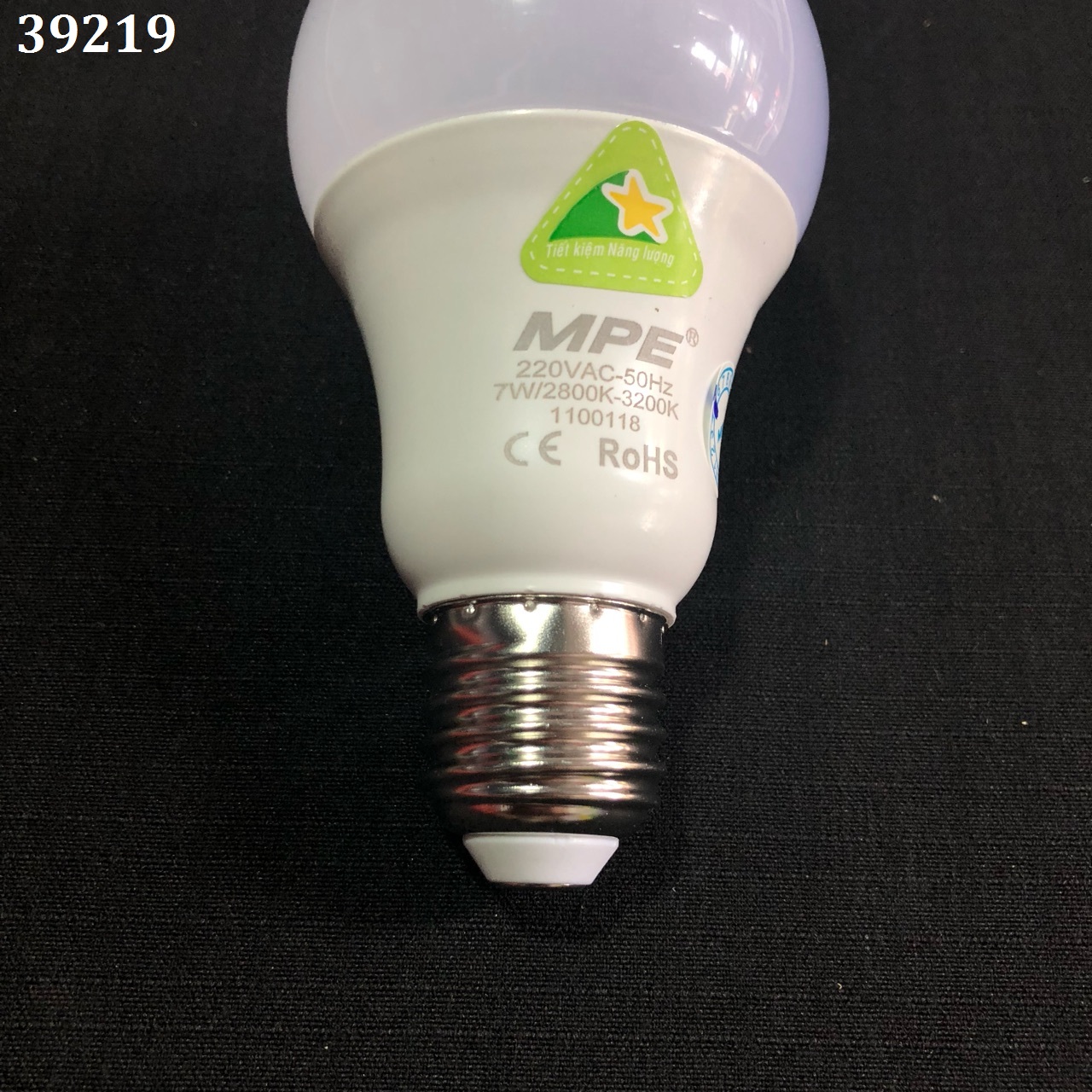 Đèn led bulb 7w ánh sáng vàng, kích thước φ60mm x 110mm MPE LBL-7V