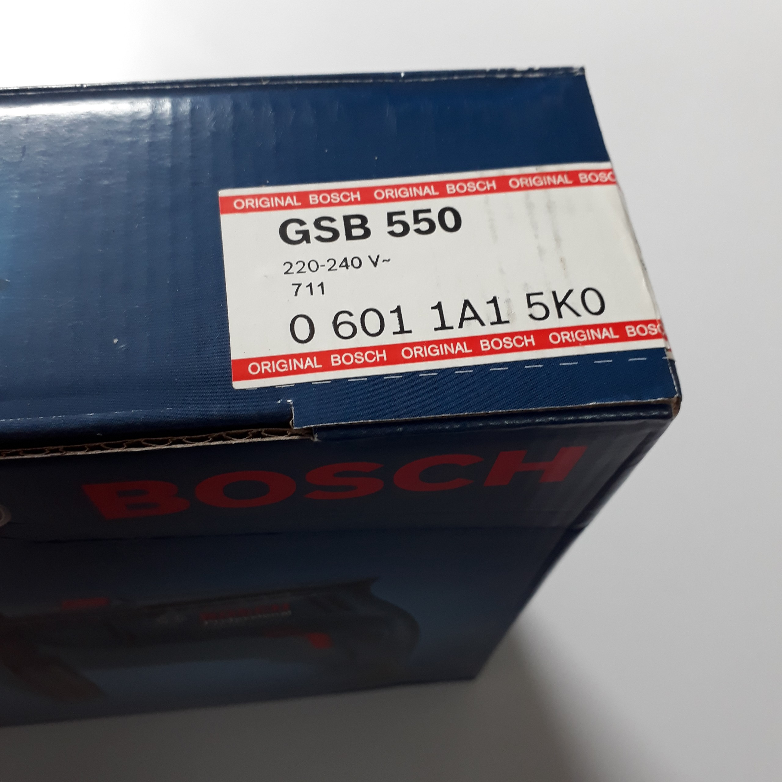 Máy khoan động lực 13mm - 500W Bosch GSB 550