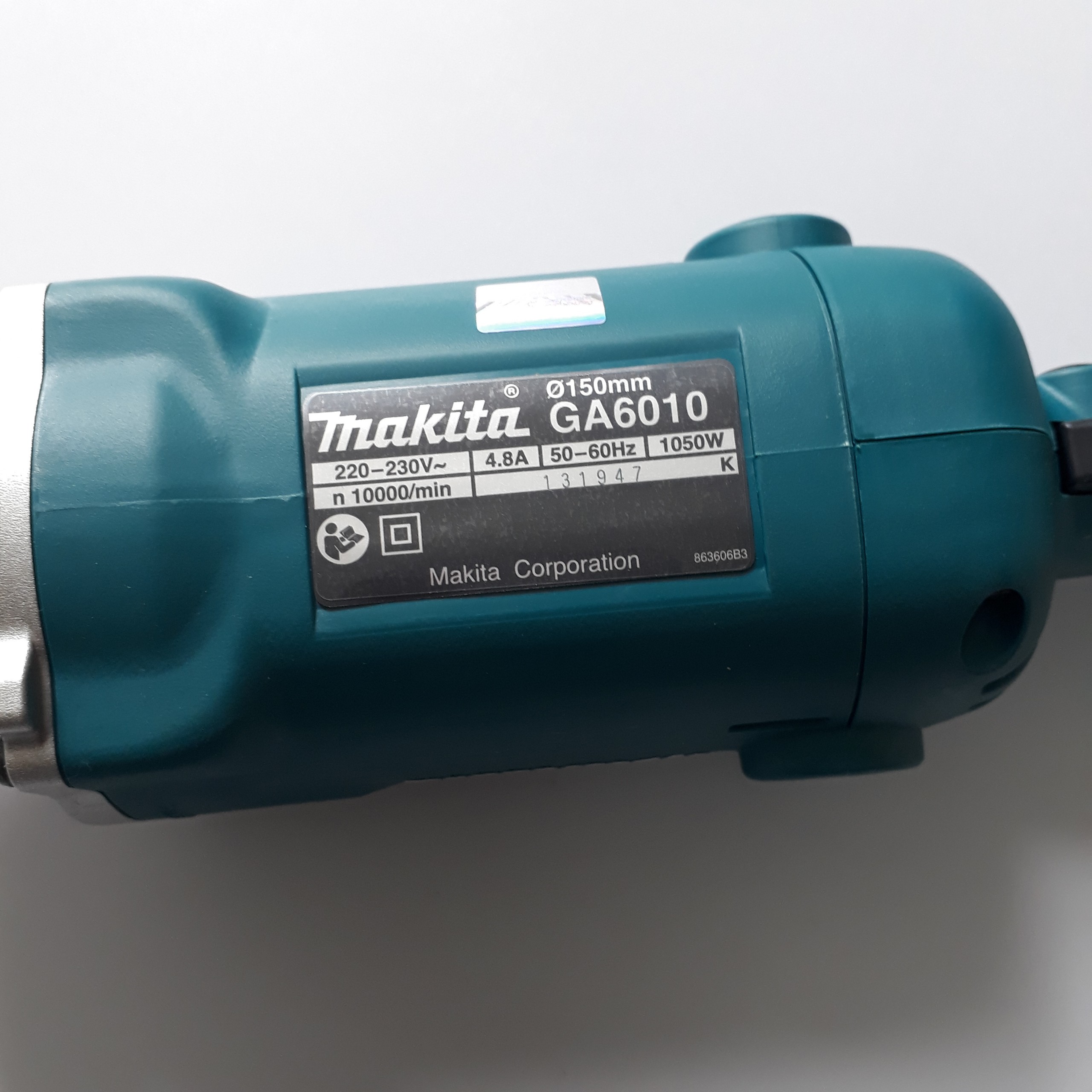 Máy mài góc MAKITA GA6010, 1050W, 150mm