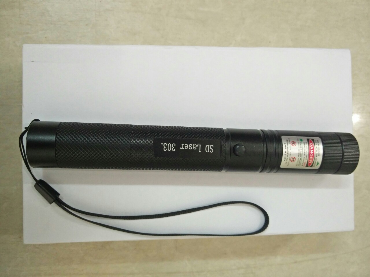 Đèn pin chiếu tia Laser 15x7x2.5 cm OEM-2028