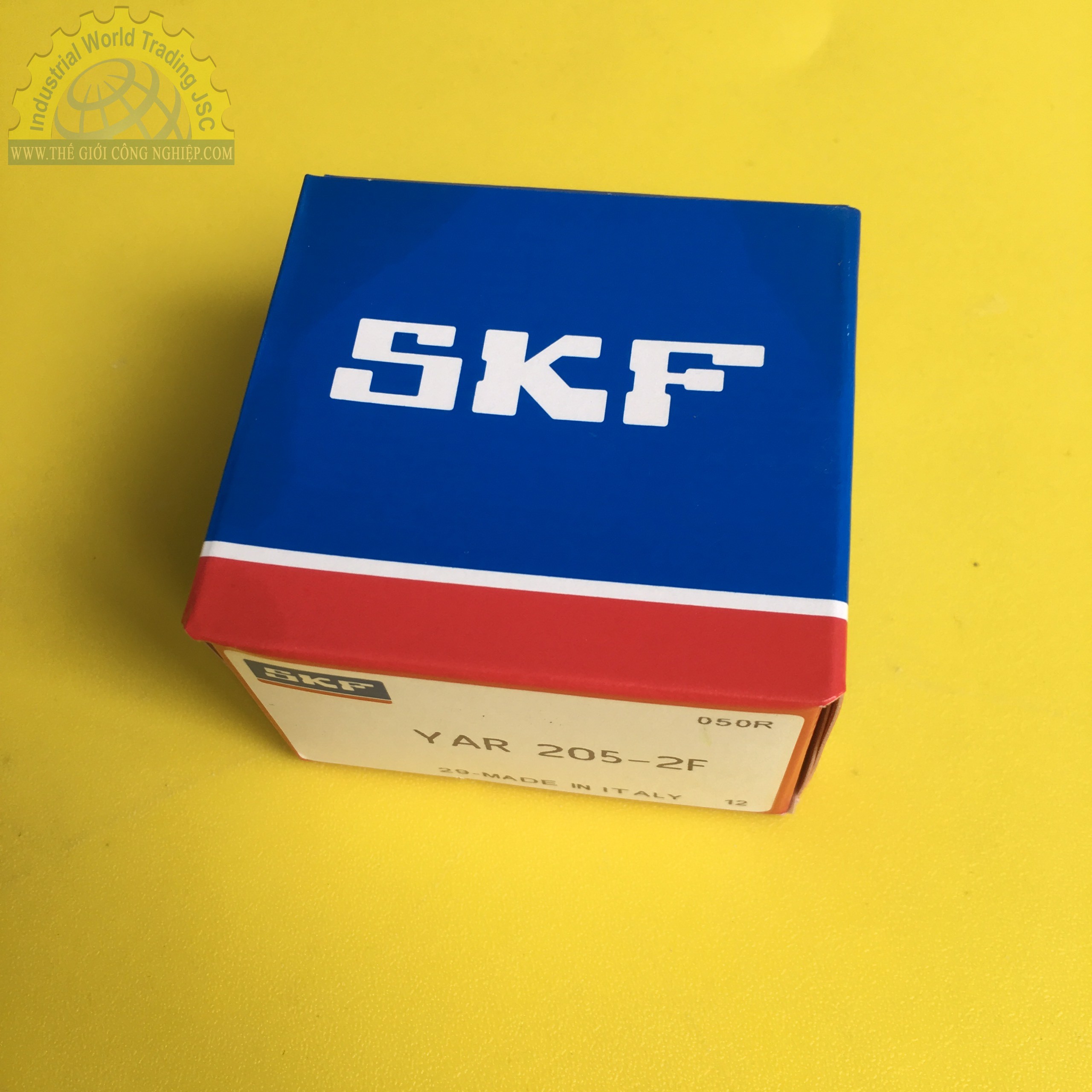 Vòng bi, bạc đạn 25 x 52 x 15 mm  SKF YAR 205-2F