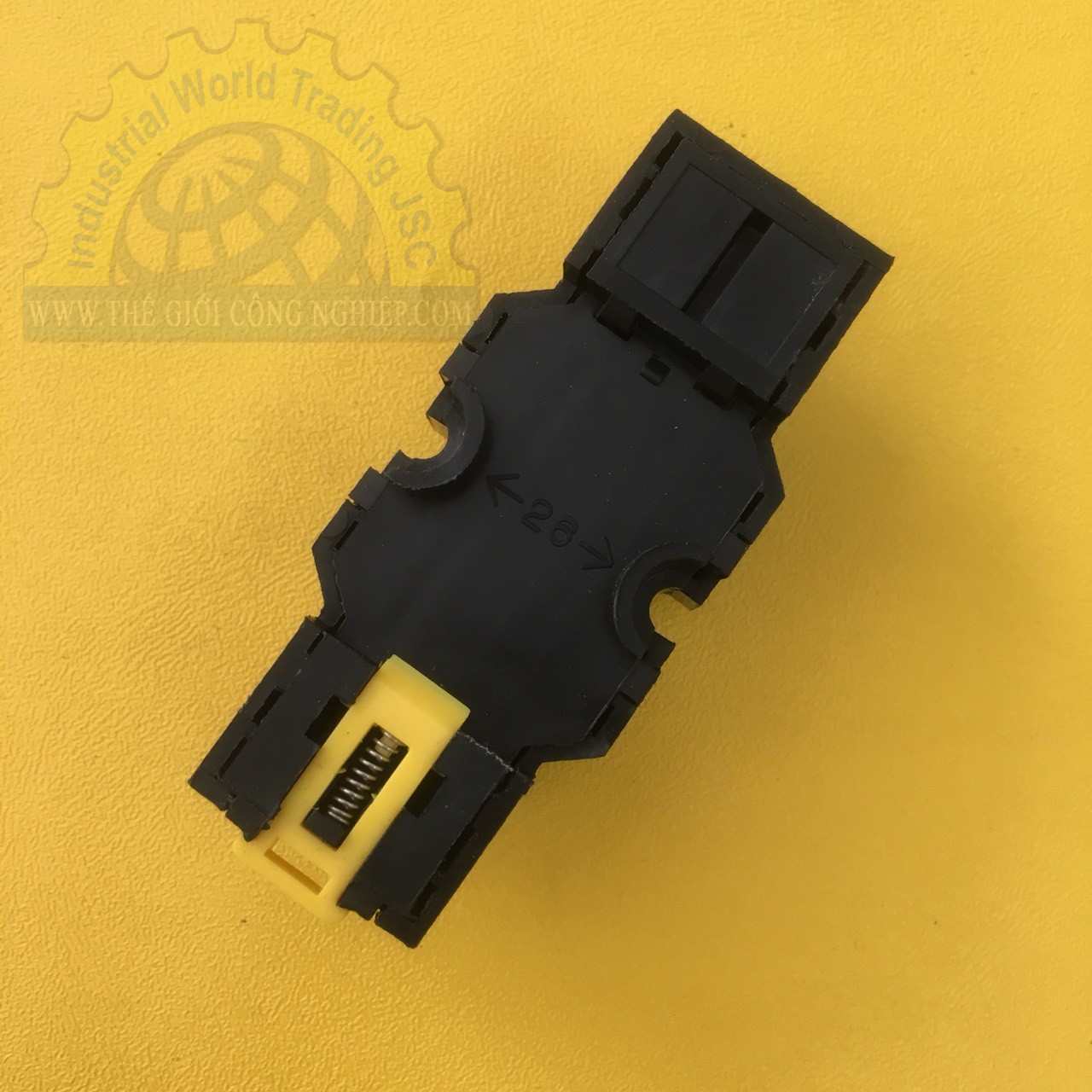 Đế relay SUNGHO SHRS-LY2, 8 chân dẹp lớn 