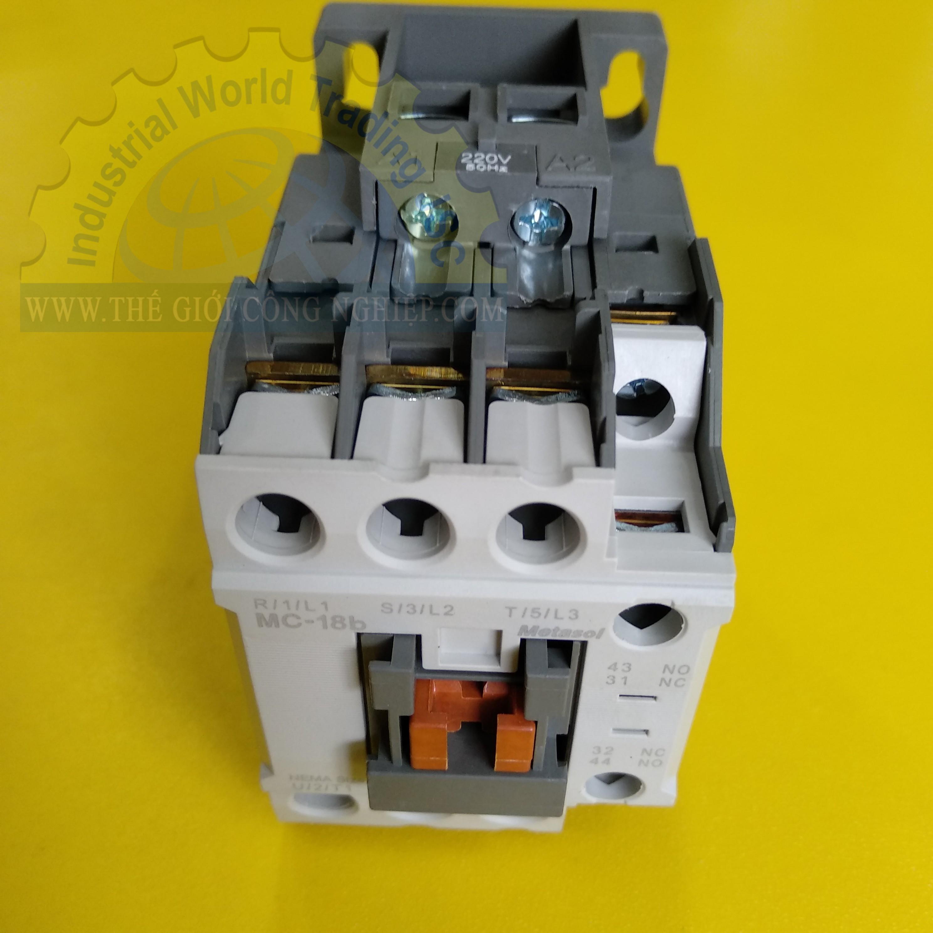 Khởi động từ Contactor 3 pha LS MC-18b 18A 7.5kW 1NO+1NC Coil 220V