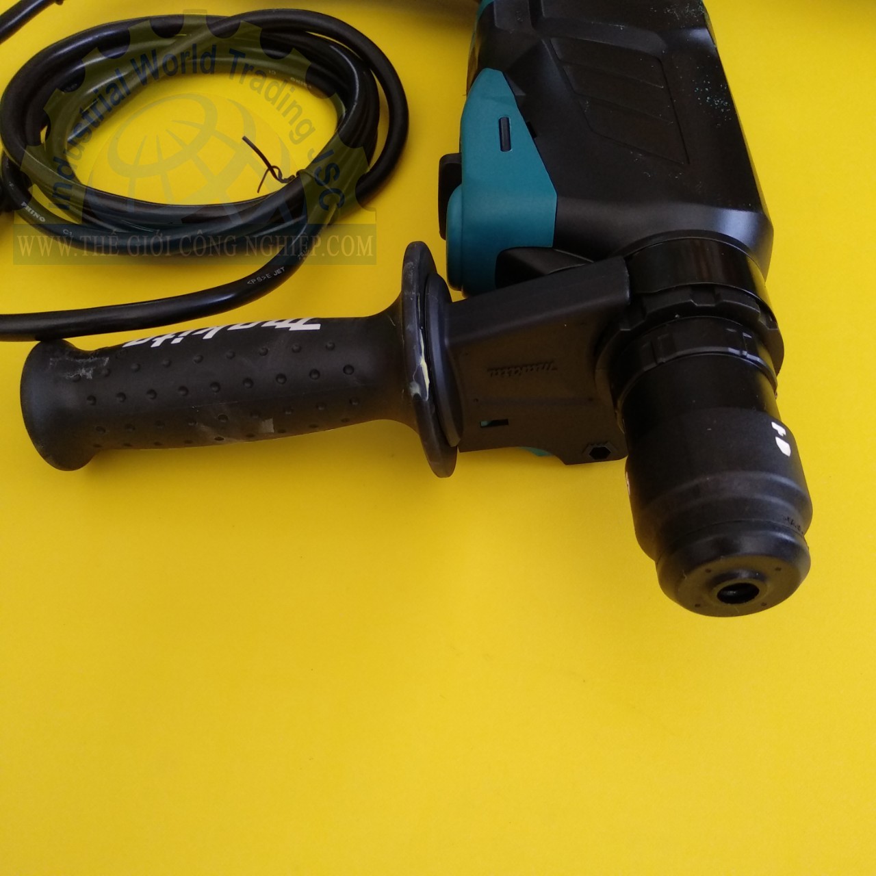 Máy khoan đa năng Makita HR2630T, 800W, 13mm/32mm