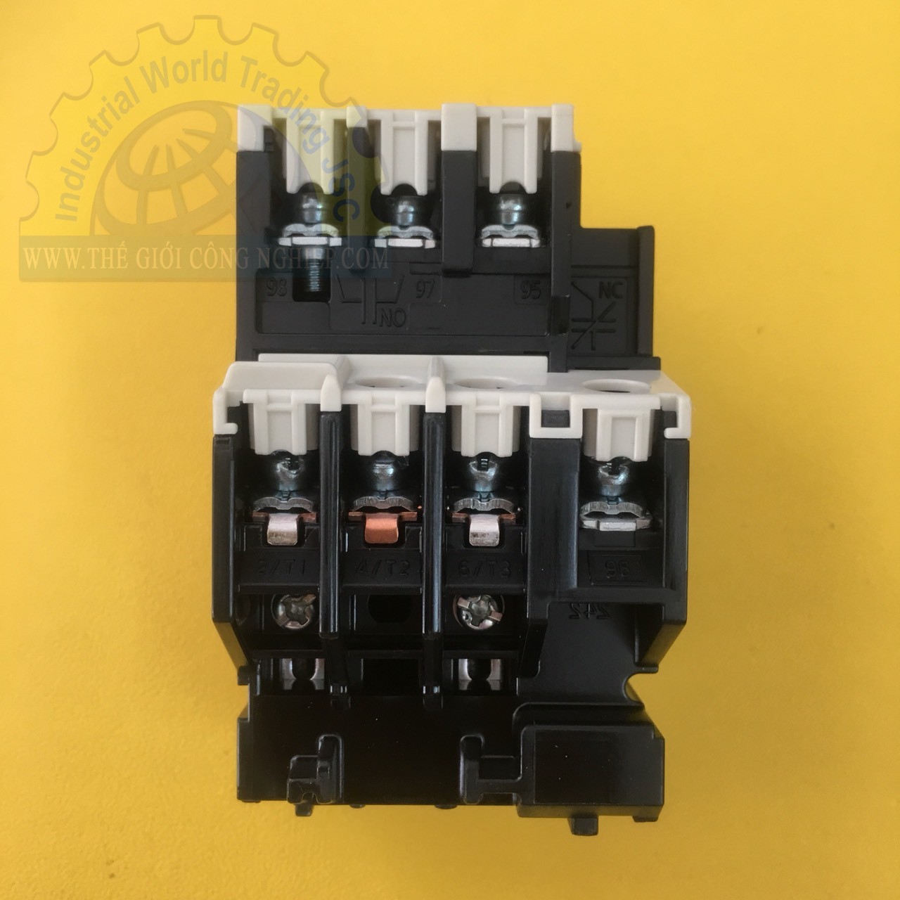 Relay nhiệt 3P MITSUBISHI TH-T18 5A (4-6A)