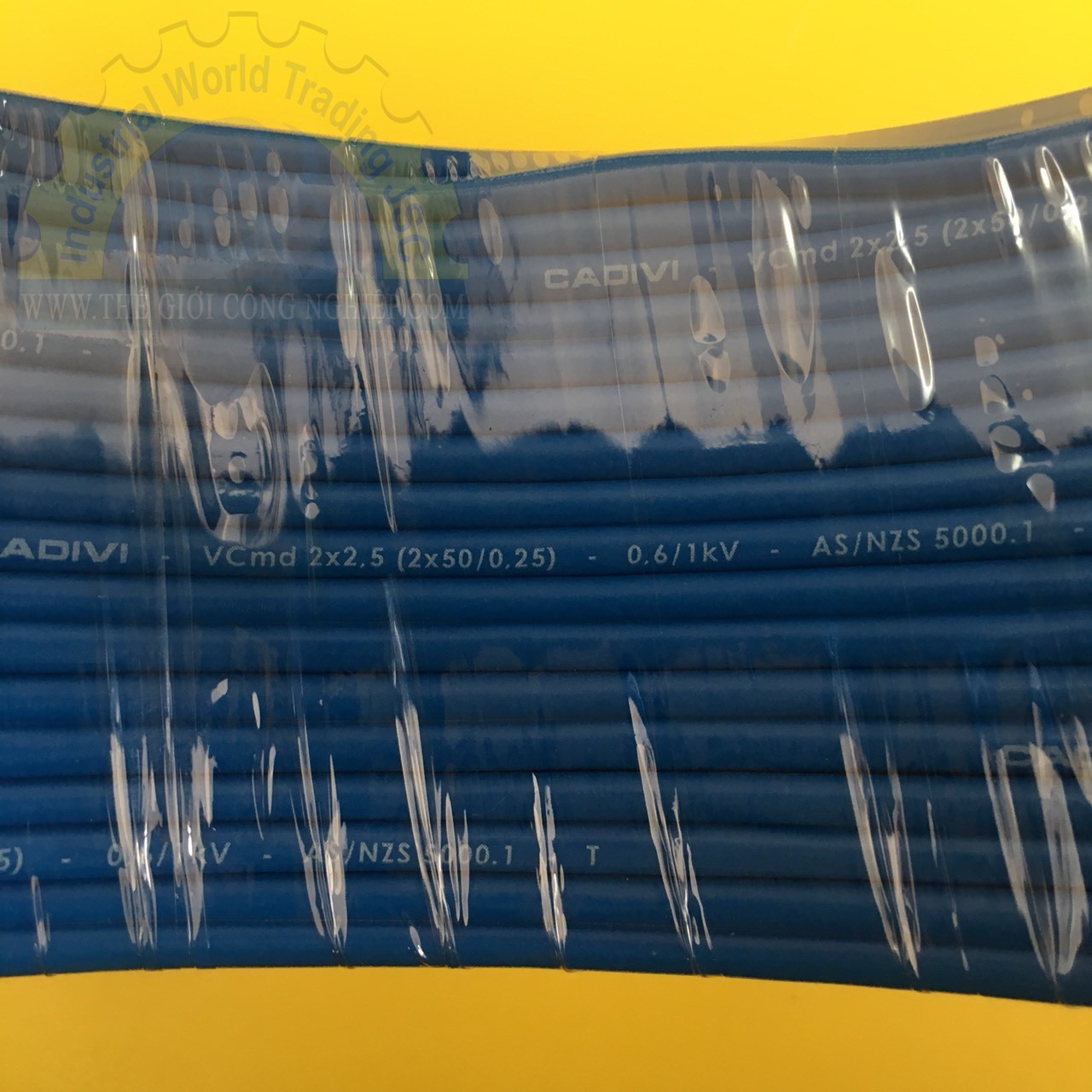 Dây cáp điện đôi mềm (dây dẹp) Vcmd Cadivi 2x2.5 màu xanh, ruột đồng bọc nhựa PVC, cuộn 100 mét