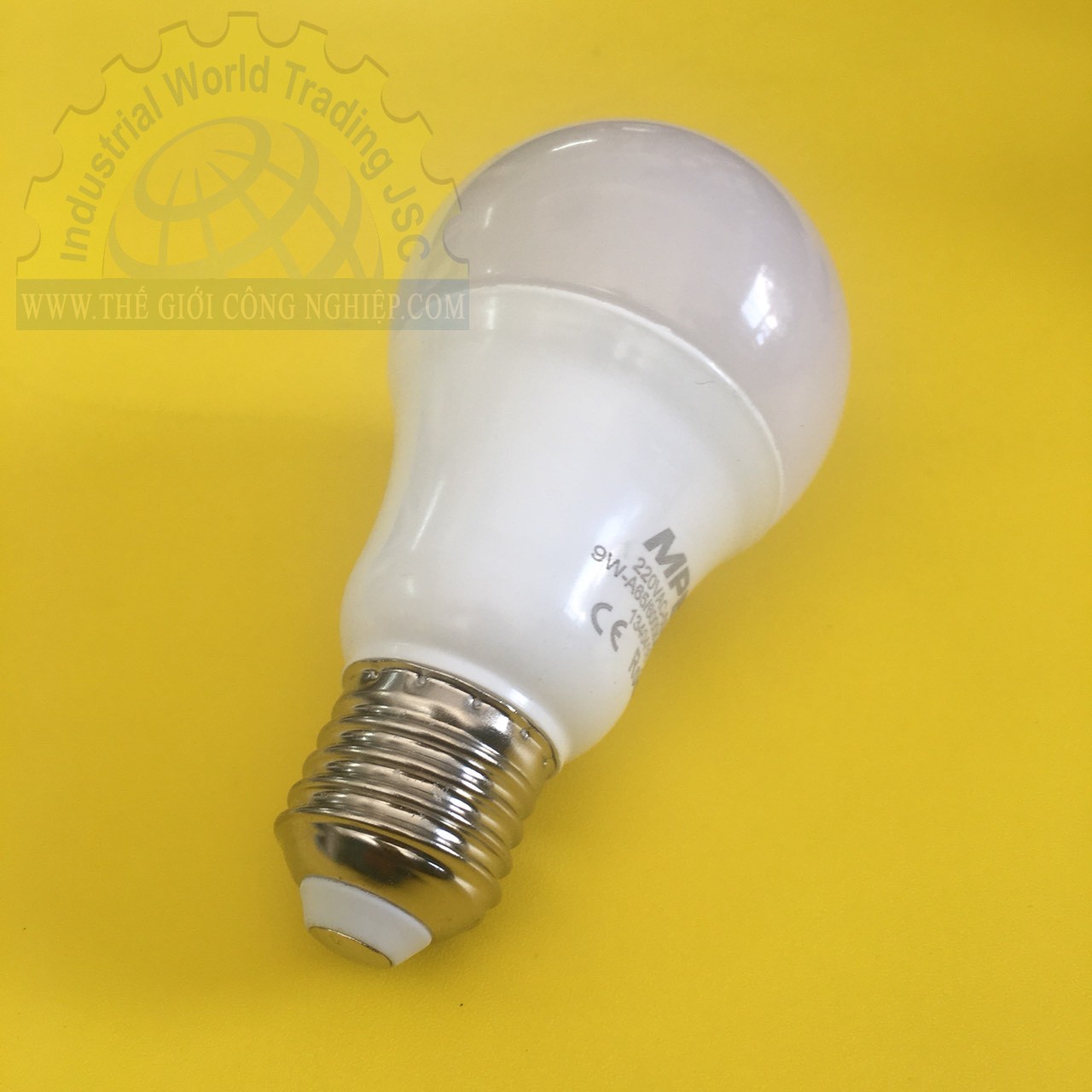 Đèn LED Bulb 9W MPE LBS-9T