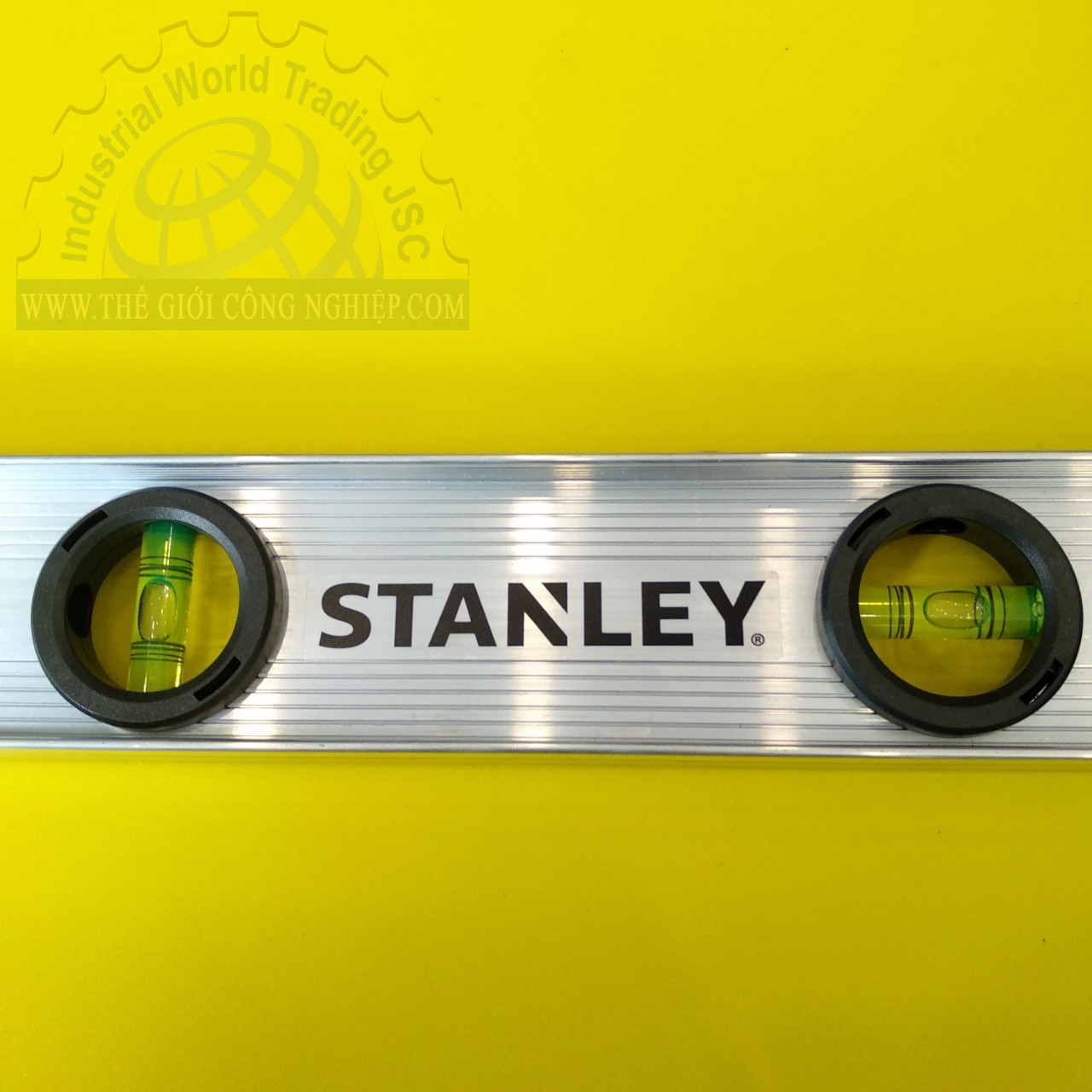 Thước Thủy STANLEY 42-072, 12 inch