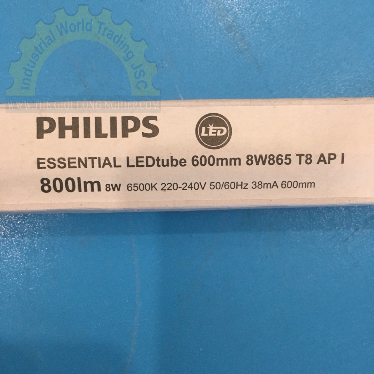 Đèn essential ledtube 8w Philips 45059	