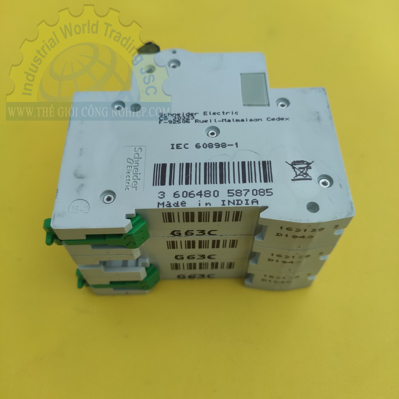 Cầu dao tự động schneider EZ9F34363 3P 63A 4.5KA 400V