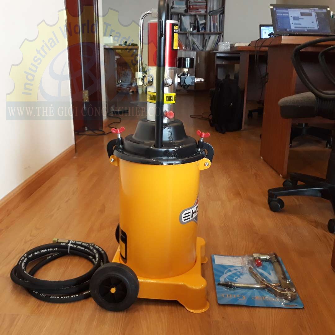 Máy bơm mỡ khí nén 12L KOCU GZ-8