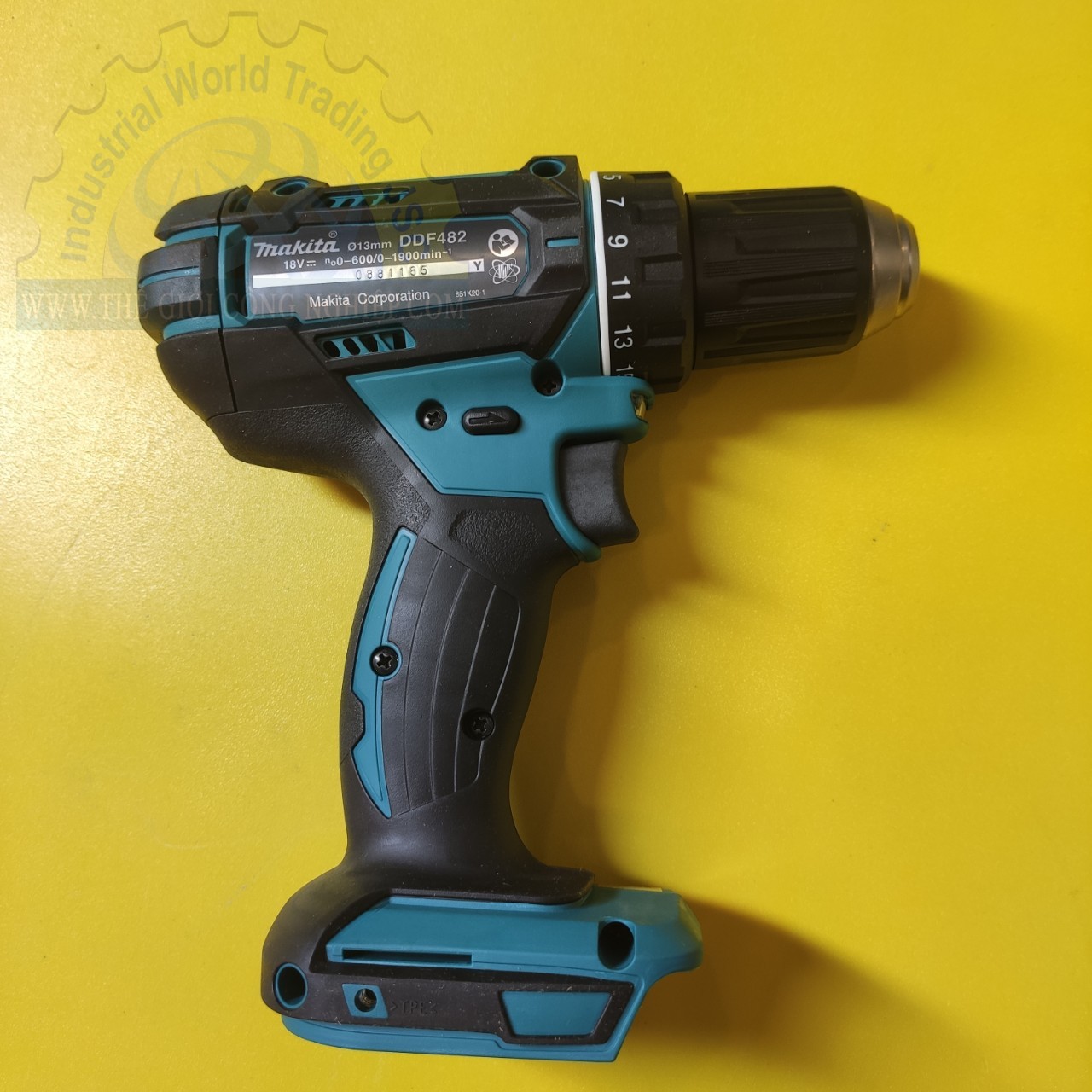 Máy khoan và vặn vít Makita DDF482Z, dùng pin 18V