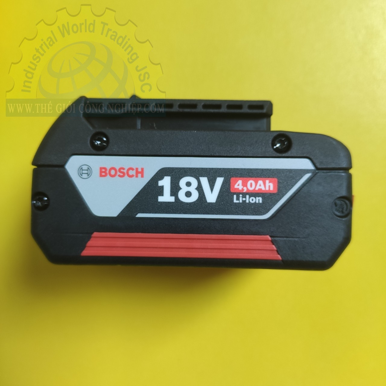 Máy khoan - vặn vít động lực dùng pin 18V BOSCH GDX 18V-EC 