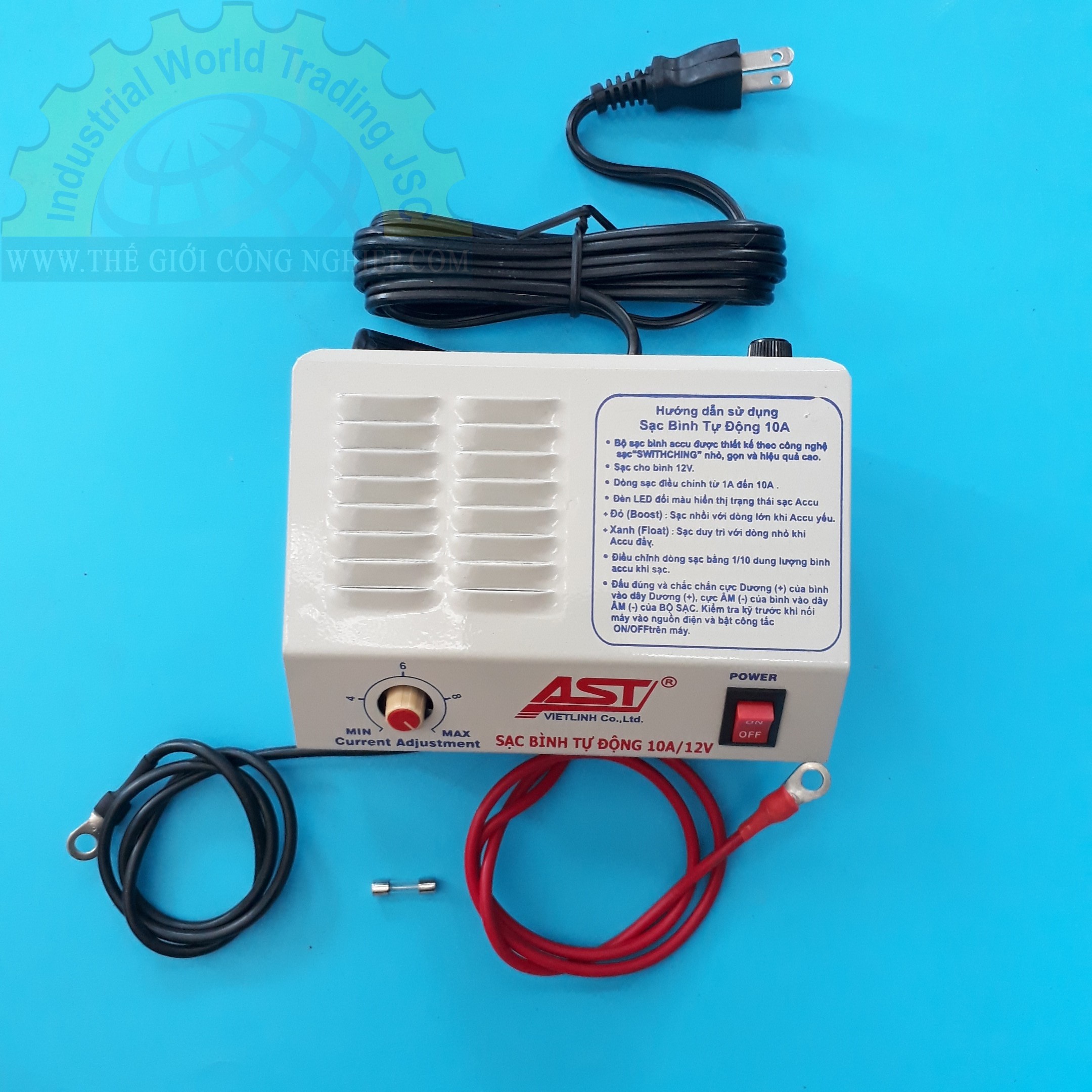 Sạc ắc quy tự động AST SWC10, 10A-12V , điện áp vào 190 - 245 VA, 50Hz