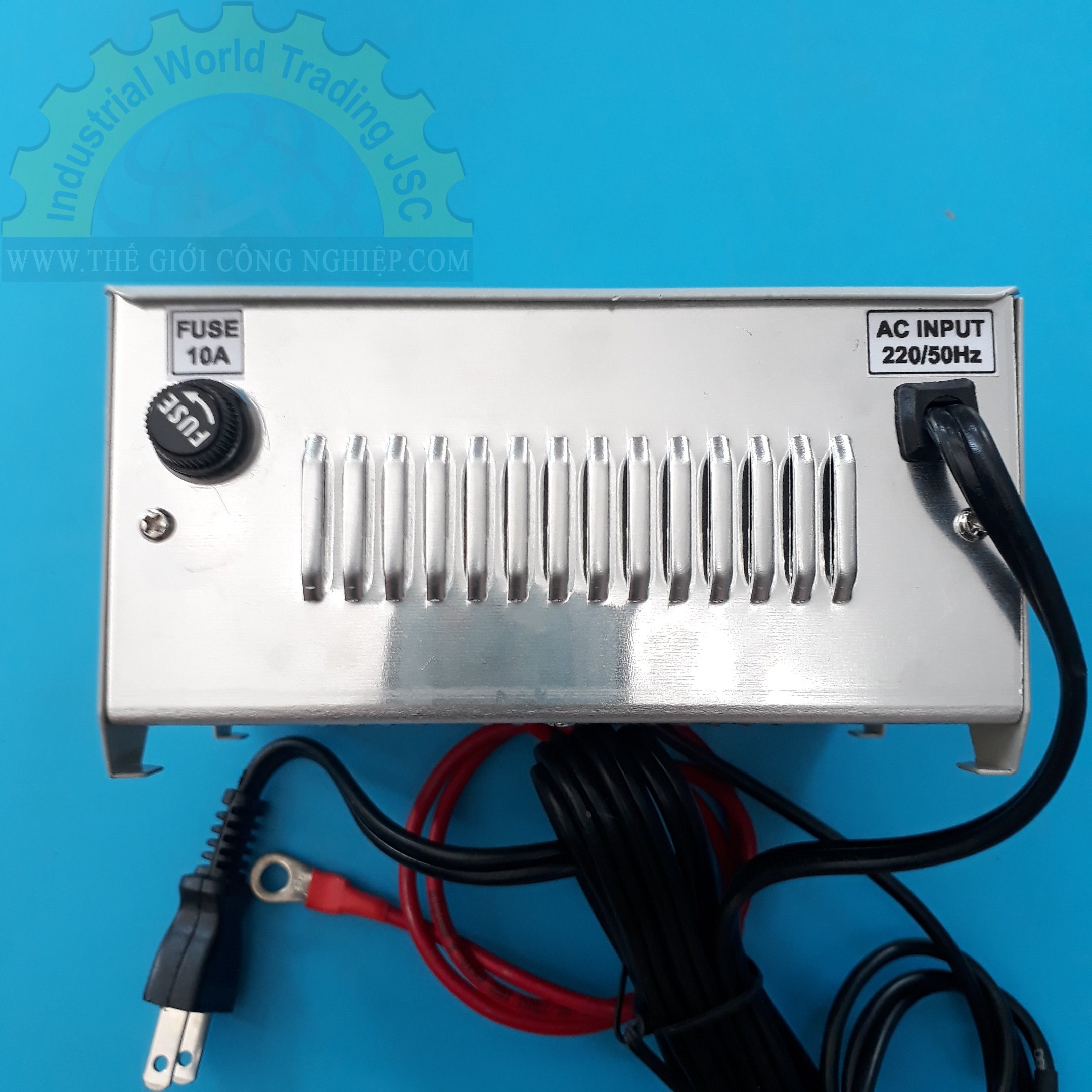 Sạc ắc quy tự động AST SWC10, 10A-12V , điện áp vào 190 - 245 VA, 50Hz