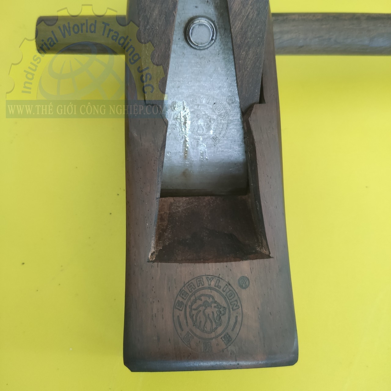 Bào gỗ cầm tay 180mm