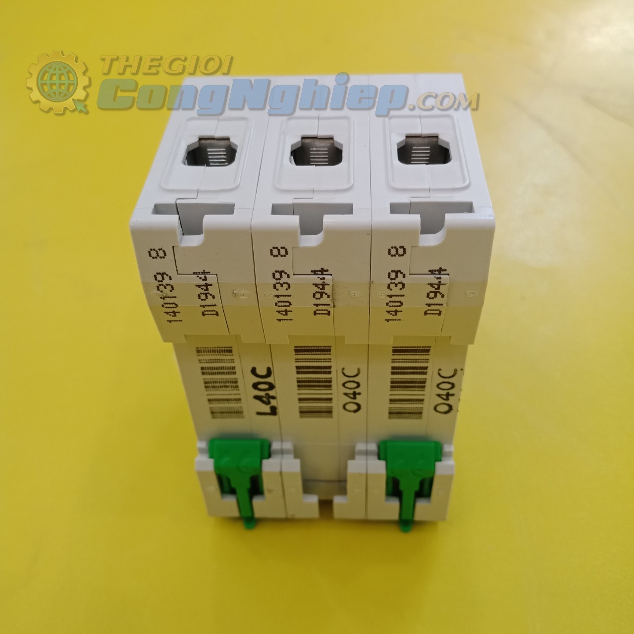 Cầu dao tự động schneider EZ9F34340 3P 40A 4.5kA 400/415V