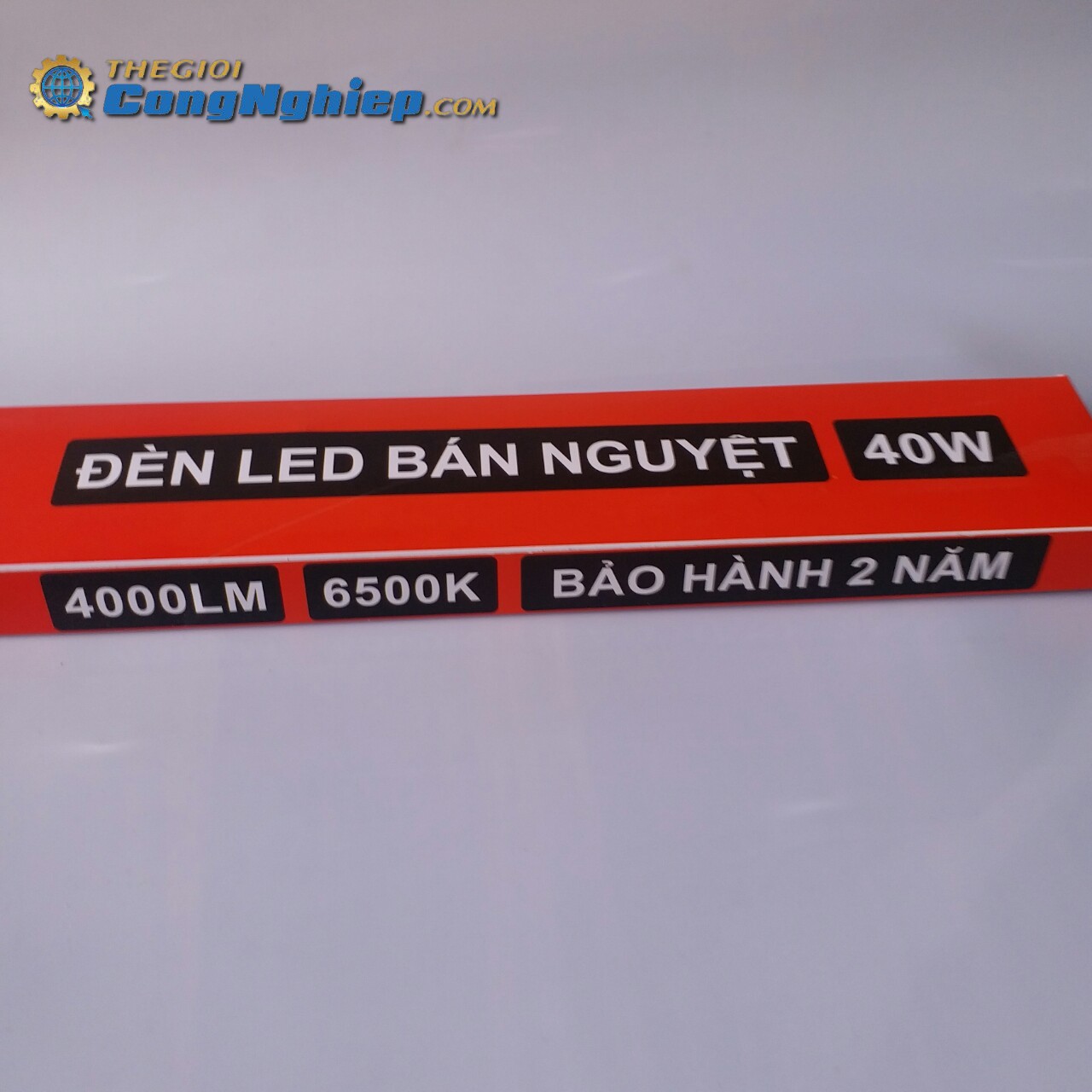 Bóng đèn led tube bán nguyệt 40w, Maxben BN-MB-40-1.2-T, ánh sáng trắng (6500K)