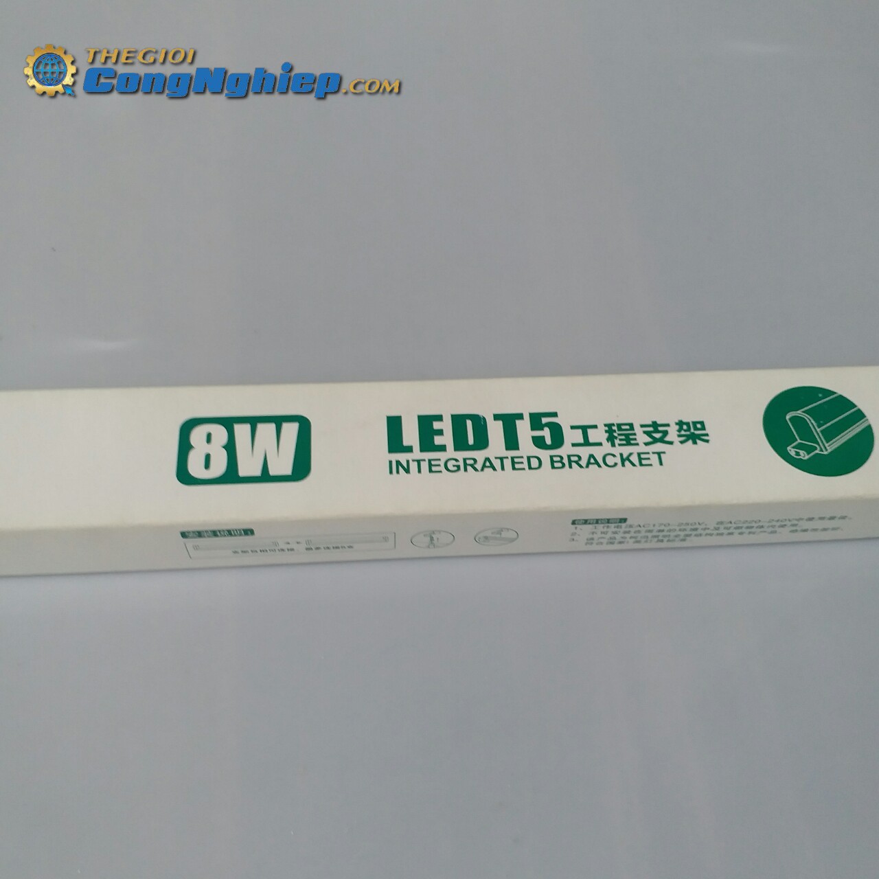 Đèn tuýp LED T5 8W 0.6m ánh sáng trắng(6500K), thân nhựa PVC Kosoom T5-KS-8-0.6-T