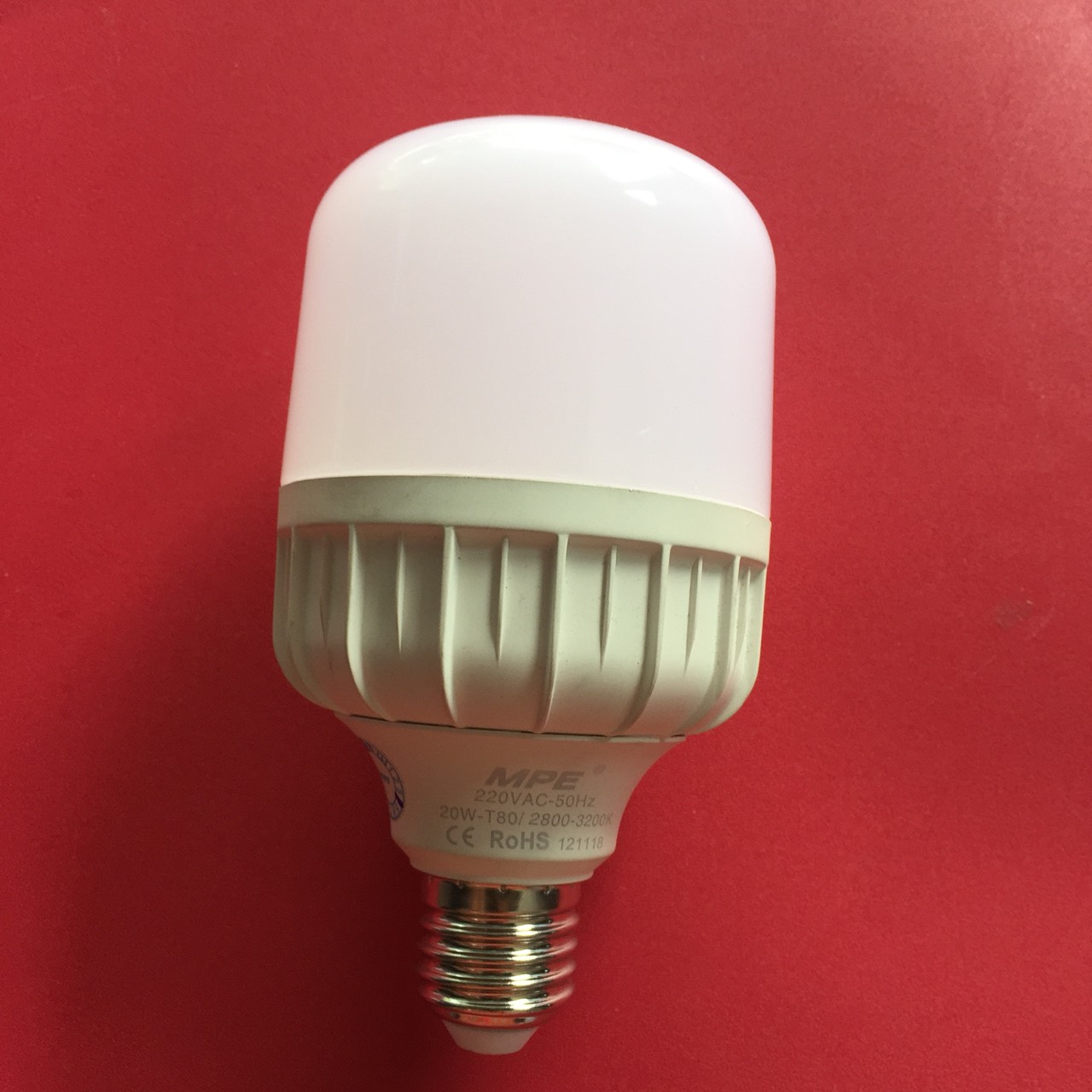 Bóng đèn Led Buld trụ nhôm 20W MPE LBD-20V ánh sáng vàng