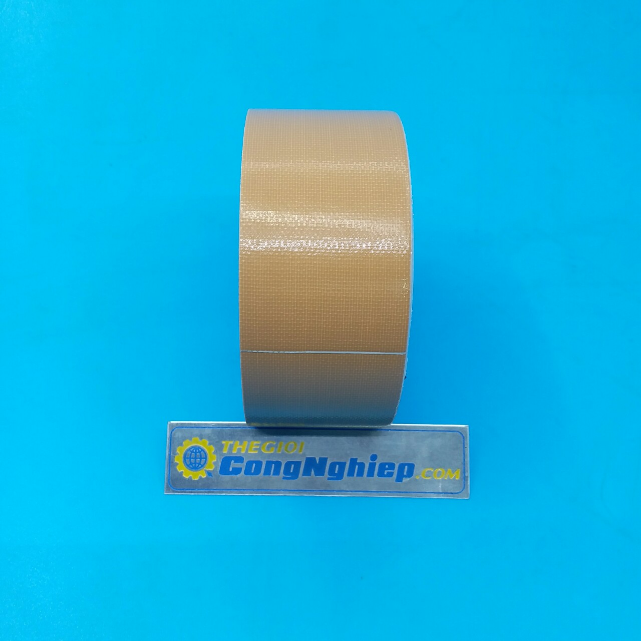 Băng keo vải kích thước 48mm x 15yard có lớp keo dính Acrylic chịu lực kéo lớn, chịu nhiệt màu nâu