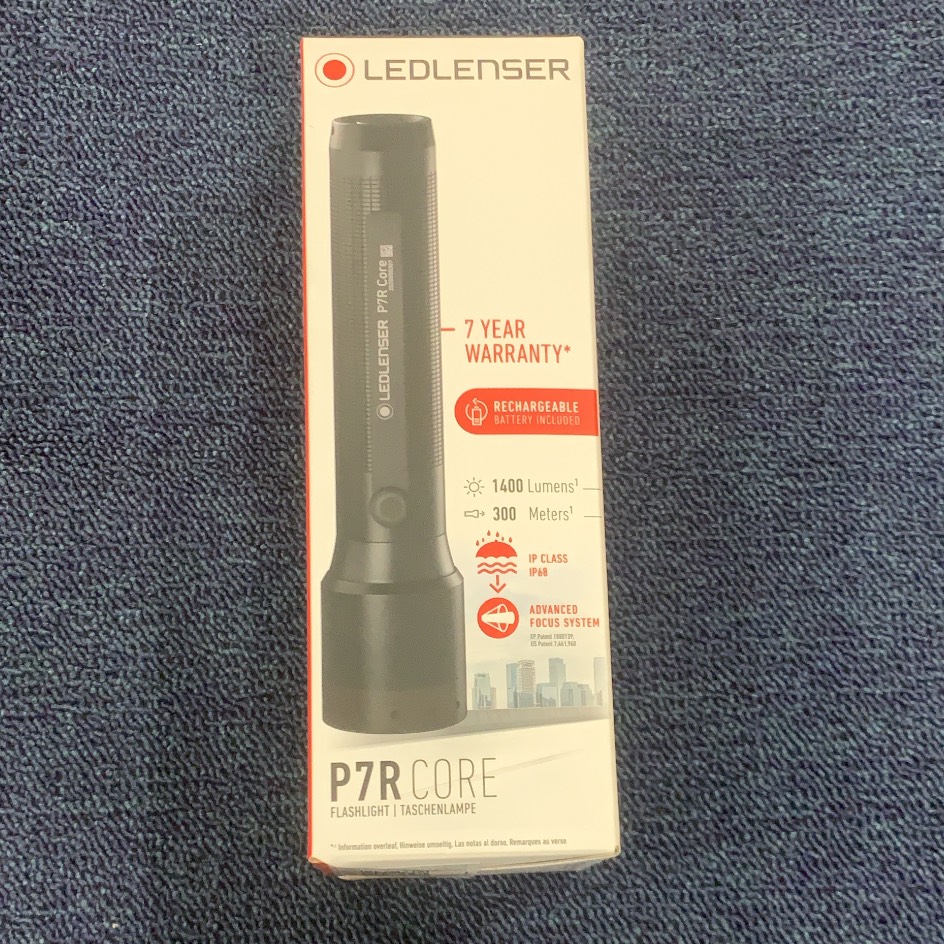 Đèn pin Led lenser P7R core OEM, sử dụng pin Li-ion 21700 độ sáng 1400 lumens, chống nước và bụi ip68 