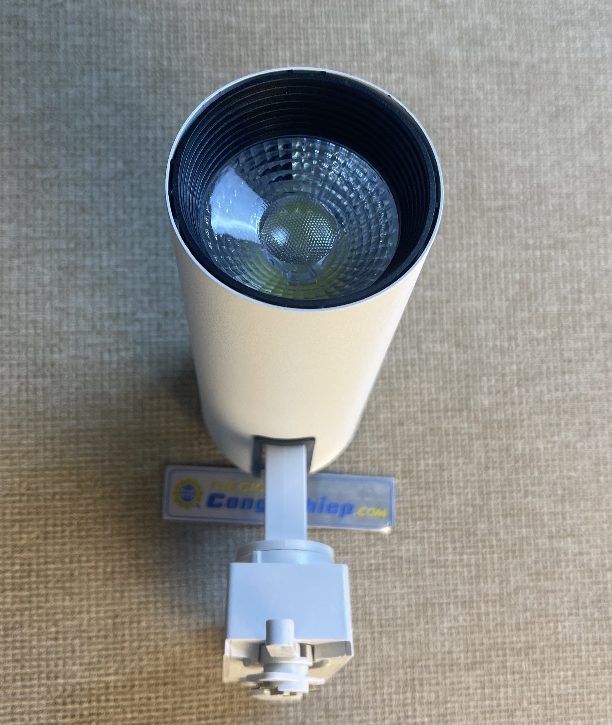 Đèn led chiếu điểm gắn thanh ray thân trắng 30W TCE CD 002, Ánh Sáng Trung Tính, kích thước Ø75x180mm