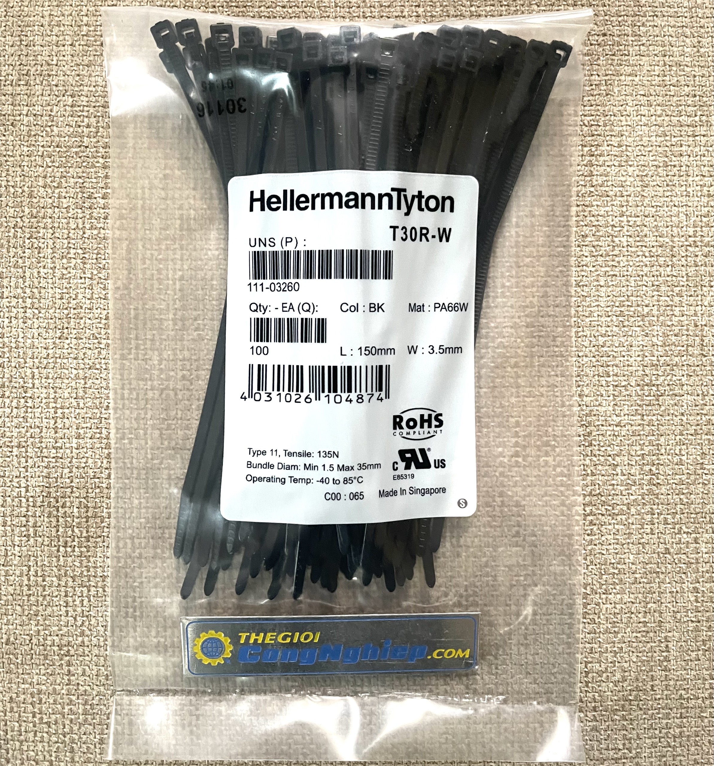 Dây rút nhựa màu đen 150mmx3.5mm HellermannTyton T30R-W 111-03260, nhựa PA66W chống tia UV, đóng gói 100 sợi/túi