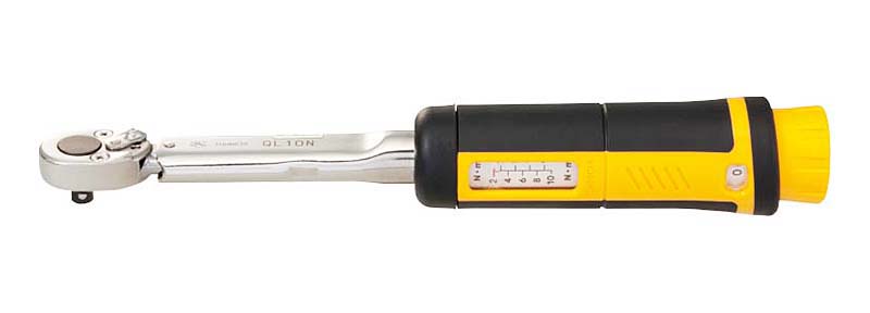 Cờ lê đo lực xoắn siết Tohnichi 450QL3, dải lực 100~500 Kgf.cm, đầu siết 3/8in, có thang đo để điều chỉnh