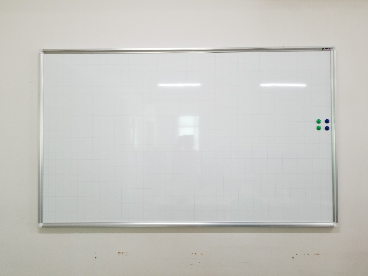 Bảng từ trắng treo tường 800x1200mm