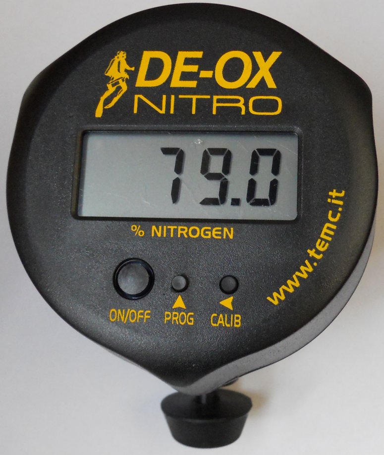 Máy đo nồng độ khí nito TEMC DE-OX NITRO trọng lượng 250g