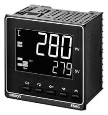 Đồng hồ điều khiển nhiệt độ Omron E5EC-QX2ASM-800, 100 - 240 VAC